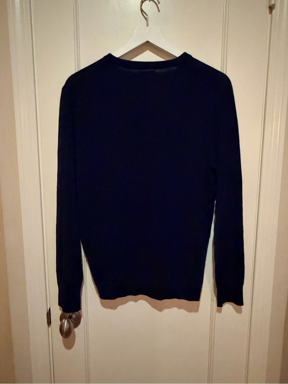 J. Crew Men's V-Neck Sweater in Navy - Picture 9 of 9